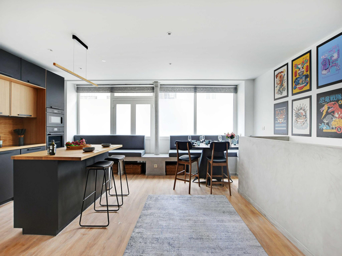 2, Spacious apartment with 2 rooms, Paris