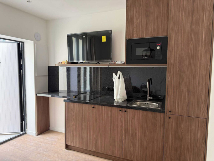 Private kitchen 4, Modern apartment - 1BR- 2P - Montreuil, Seine-Saint-Denis