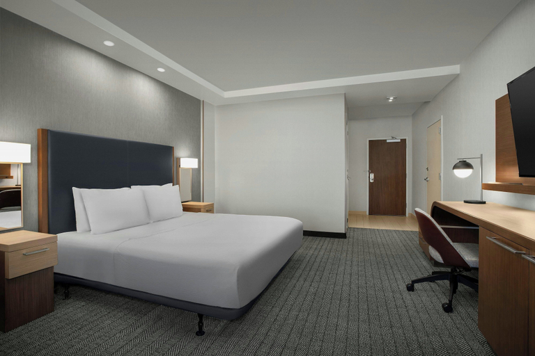 Bedroom 3, Courtyard by Marriott Atlanta Kennesaw, Cobb