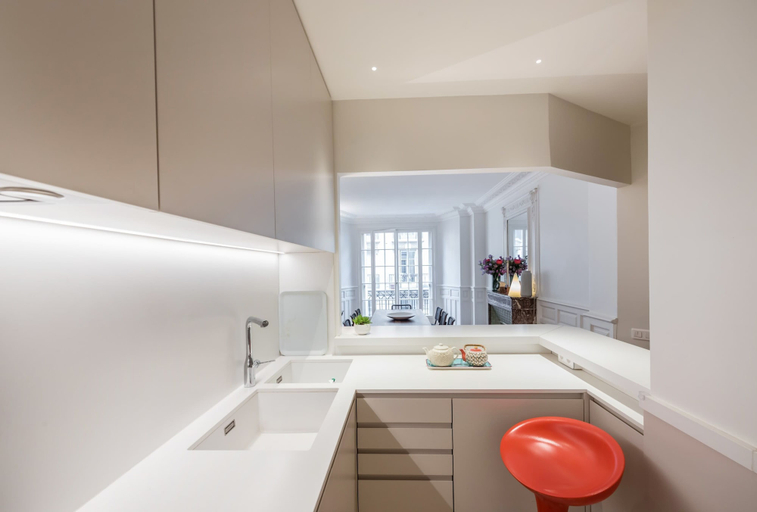 Room 4, Four Saint Germain - Elegant Spacious 3 BDR Apartment in the Heart of Saint Germain, Paris