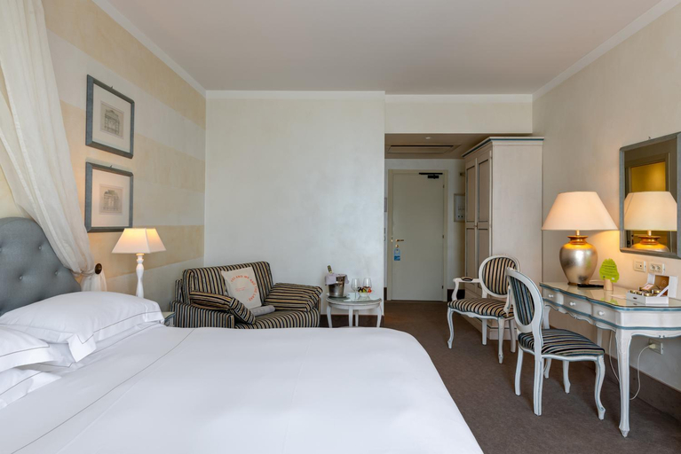 Bedroom 4, Hotel Rivalago, Brescia