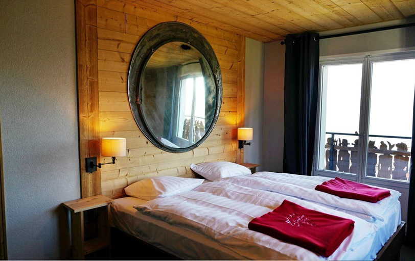 Bedroom 2, Le Coucou Hotel Restaurant & Lounge-Bar, Pays-d'Enhaut