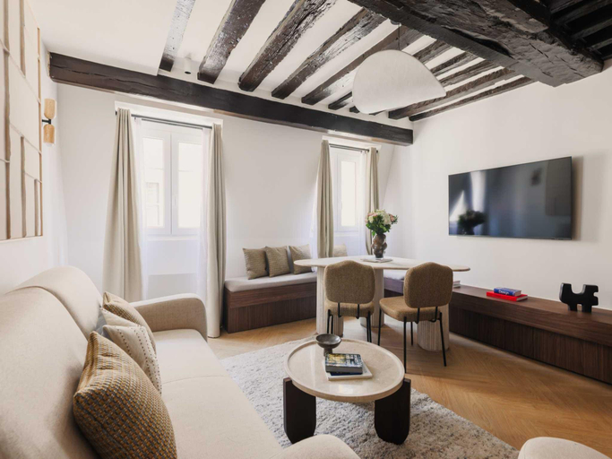 Others 5, AC Apartment 2BR 6P - Notre-Dame de Paris, Paris