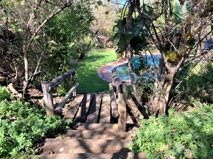 Others 3, Family Lodge in Natural African Bush - 2115, Bulawayo