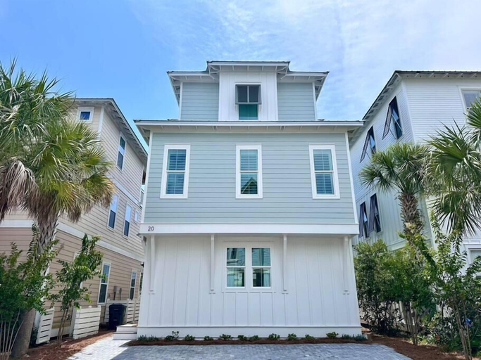 Exterior 5, Casa de Cousins, Walton