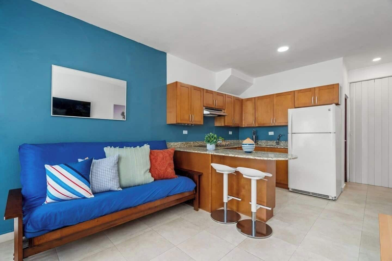 Room 4, Coastal Home Safe Secure Parking