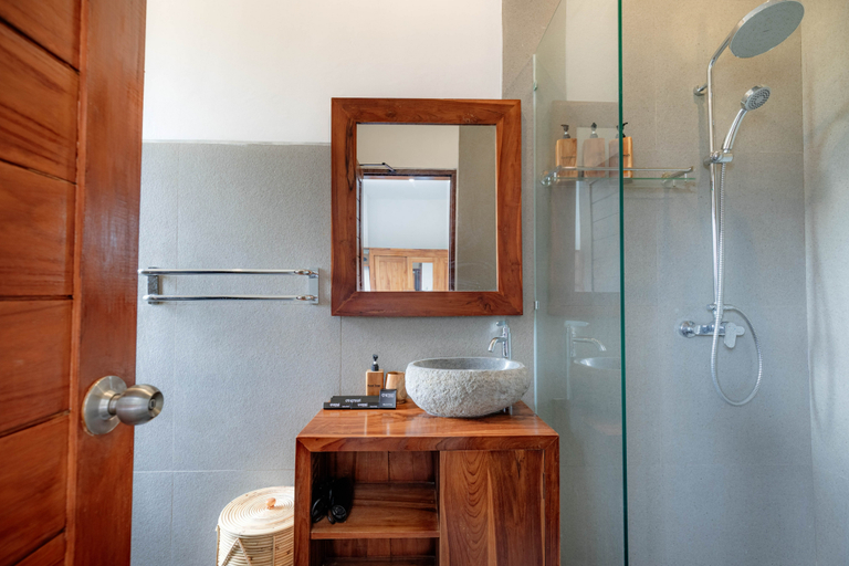 Bathroom 5, Villa Tridatu Keramas by Great Bali Villas (tutup permanen), Gianyar