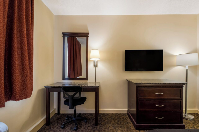 Others 5, Knights Inn Philadelphia, Philadelphia
