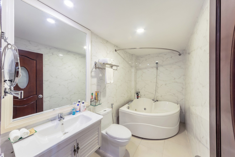 Bathroom 5, A25 Premium Hotel - 20 Bui Thi Xuan, District 1