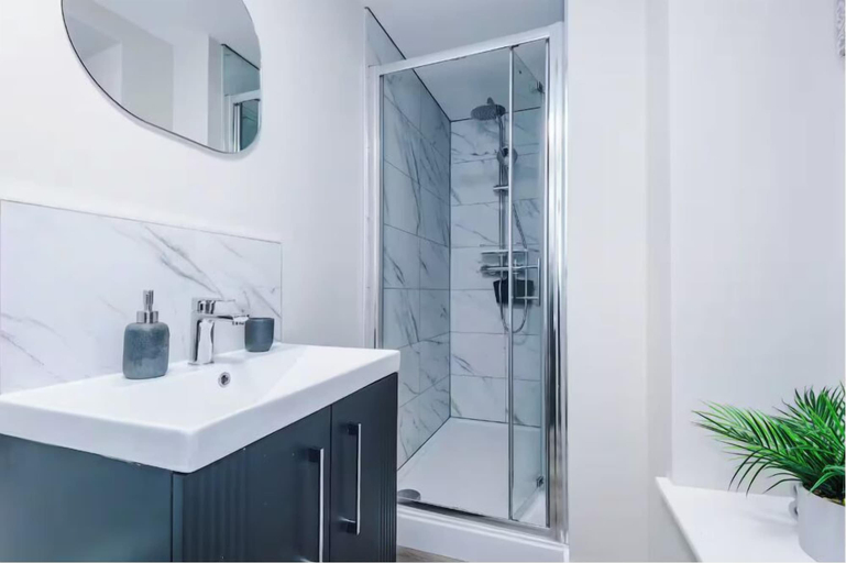 Bathroom 4, Flat 2 30 Northgate, Cheshire West and Chester