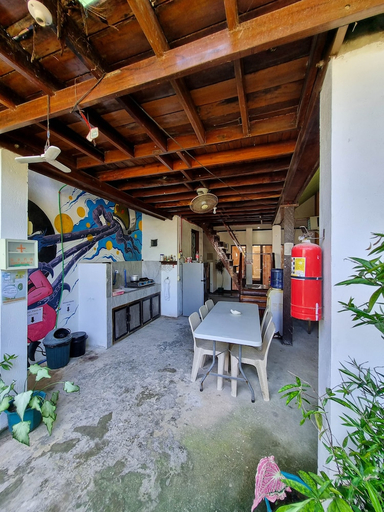 Others 5, Flo Island Home, General Luna