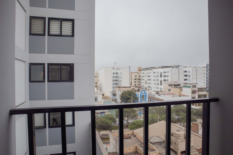 Room 2, w Majestic 2BR w Balcony in Miraflores, Lima