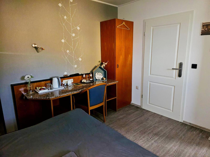 Bedroom 4, Hotel Sonnenschein, Elbe-Elster