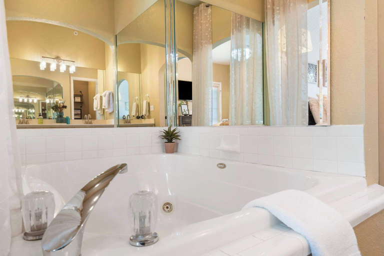 Bathroom 3, Fairview Escape - Holiday Hills Branson - Golf - Outdoor Pools, Taney