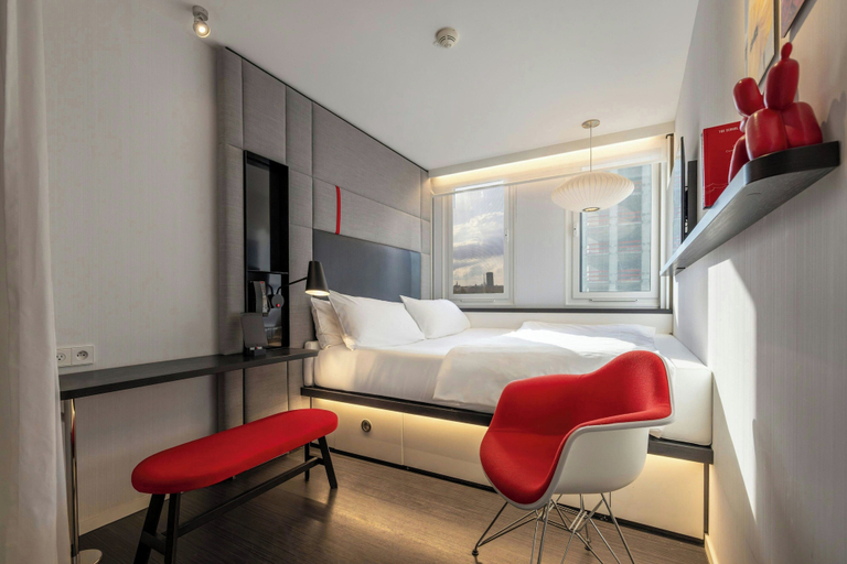Bedroom 4, citizenM Paris Gare de Lyon, Paris
