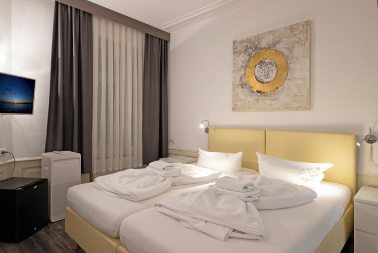 Bedroom 4, Hotel Scheffelhof, Konstanz