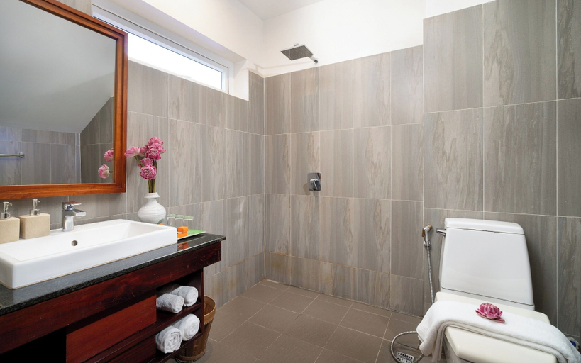 Bathroom 5, Indra Angkor Residence, Siem Reap