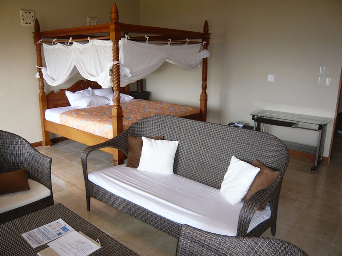 Bedroom 2, Eco Village Iriomote, Taketomi