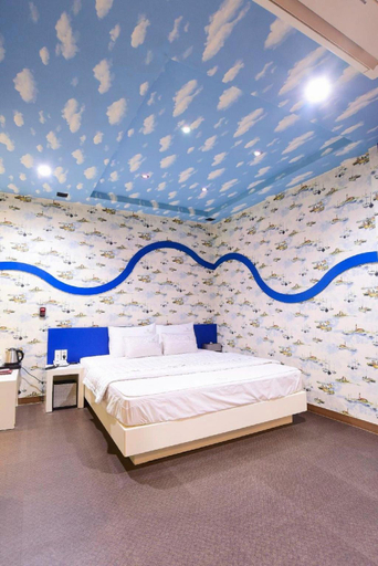 Bedroom 2, v motel, Nam