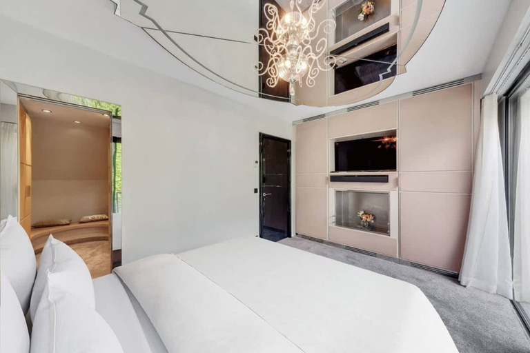 Room 5, Exceptional Apartment - Near Eiffel Tower, Paris