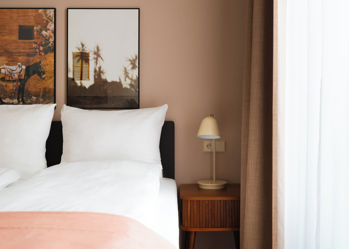 Room 5, Limehome Kortrijk Gentsestraat, West-Vlaanderen
