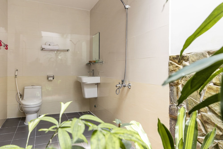 Bathroom 4, Little Garden Bungalow, Phú Quốc