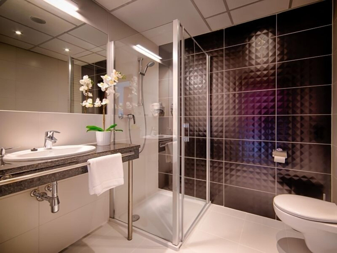 Bathroom 4, Focus Hotel Premium Gdańsk, Gdańsk City