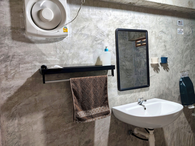 Bathroom 4, GJ TOUR and HOME STAY, Pang Ma Pha