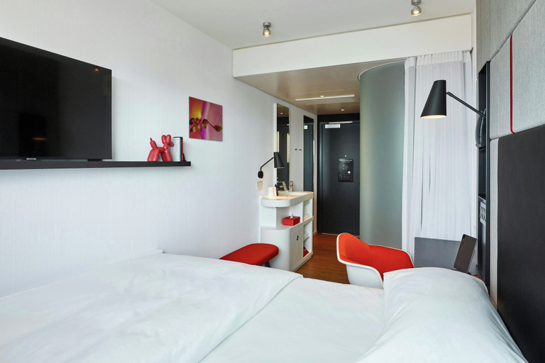 Bedroom 5, citizenM Seattle Pioneer Square, Seattle