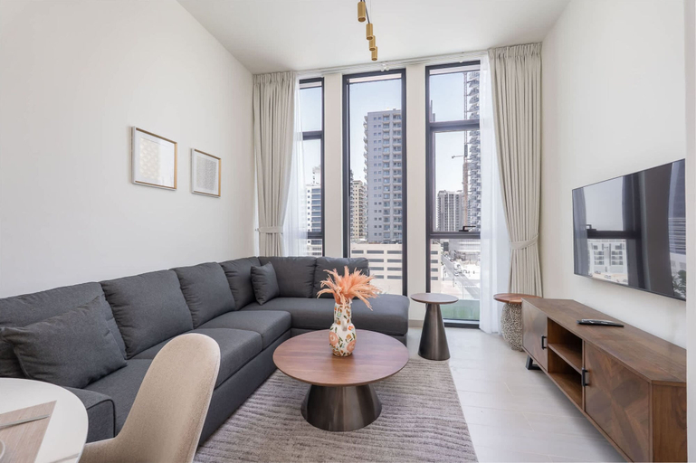 Room 5, Exceptional 1 Bedroom in Binghatti Tulip, Dubai