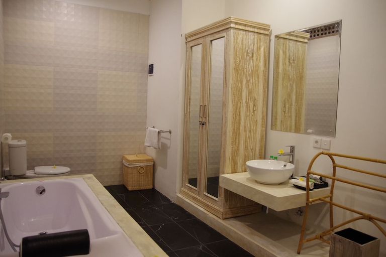 Bathroom, Bali Taman Sari Villa & Restaurant, Jembrana