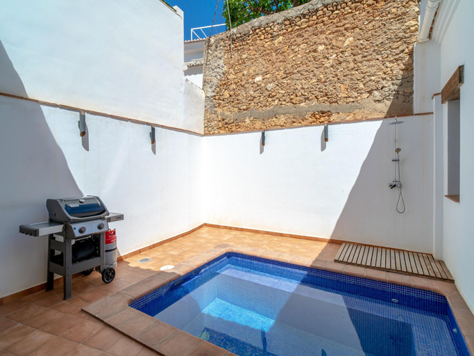Sport & Beauty 5, House in Nerja with Private Pool Sea Views, Málaga