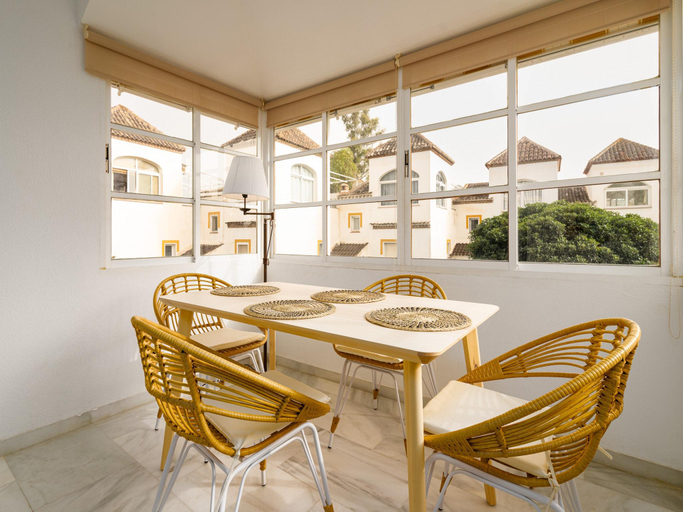 4, Apartment in Marbella near Costabella Beach, Málaga