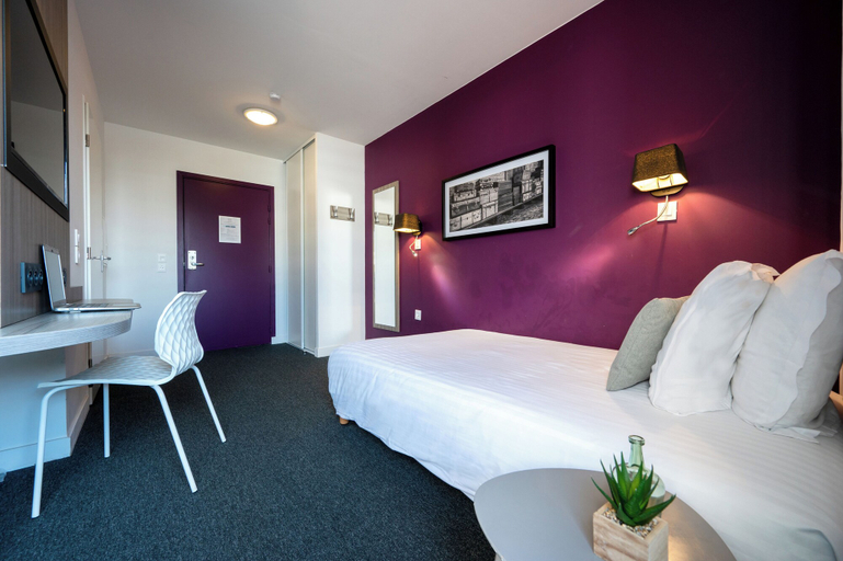 Bedroom 2, Nemea Appart Hotel Quai Victor Tours Centre, Indre-et-Loire