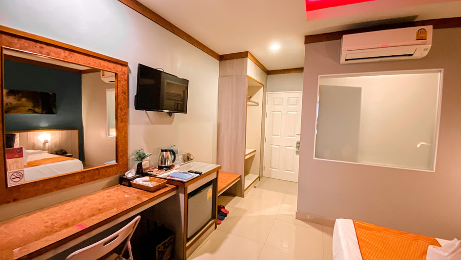 Others 3, K2 Hotel at Thachang, Tha Chang
