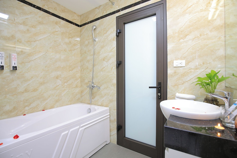 Bathroom 3, NINE HOUSING 12 DAO TAN, Ba Đình