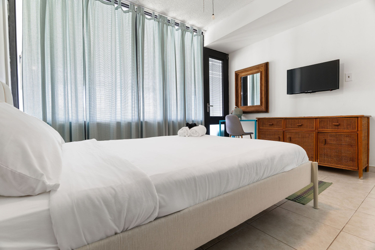Room 5, Coastal Living With Golf Course Vistas Otium