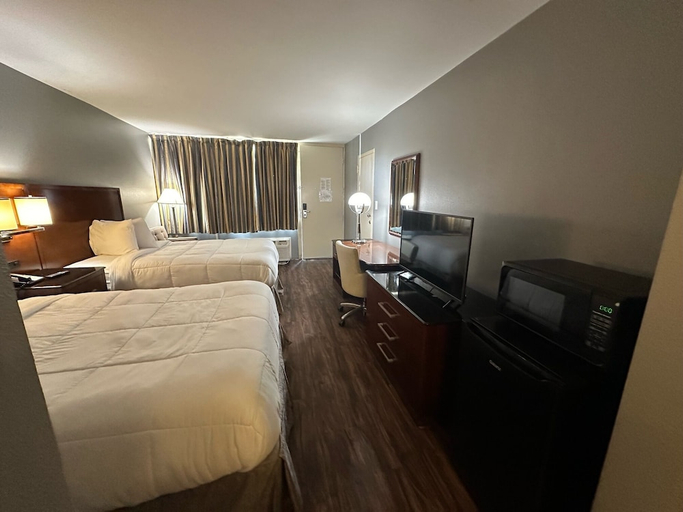 Others 3, Gateway Hotel, Washington D.C.