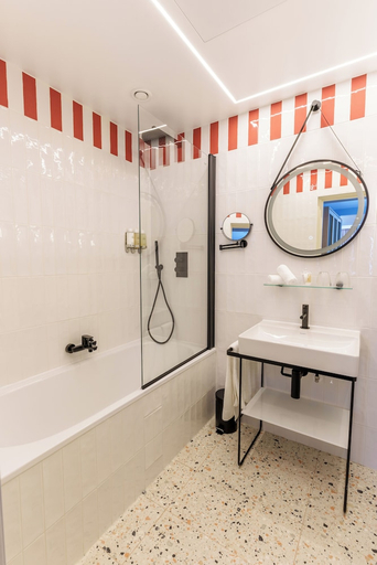 Bathroom 3, The Relais Cooden Beach, East Sussex