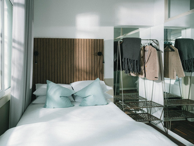 Bedroom 4, Fausto, Lima