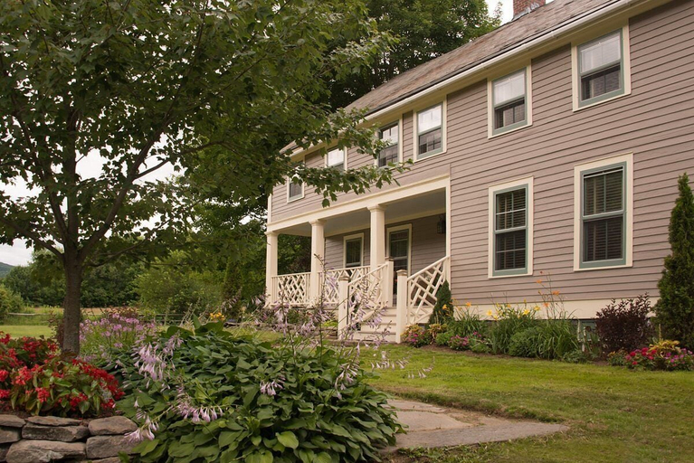 Exterior & Views, Deer Brook Inn, Windsor