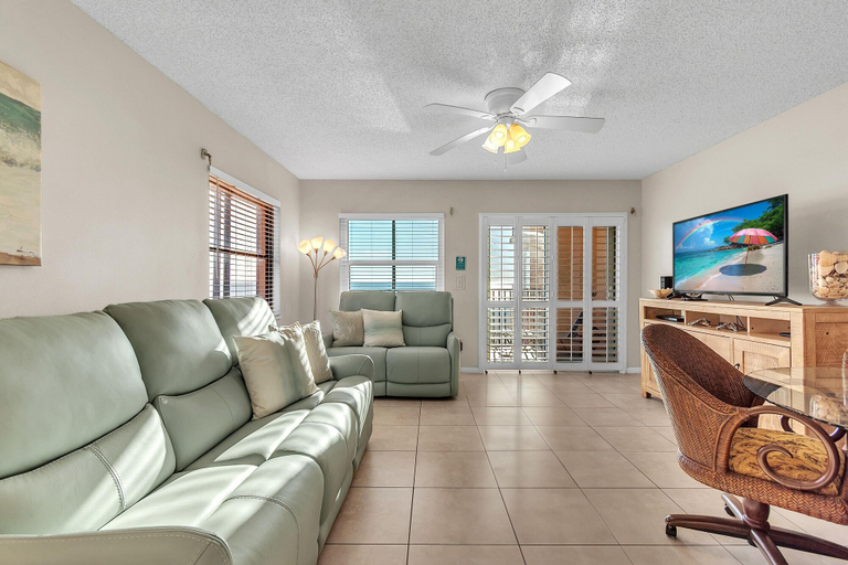 Others 5, Emerald Isle 101, Pinellas