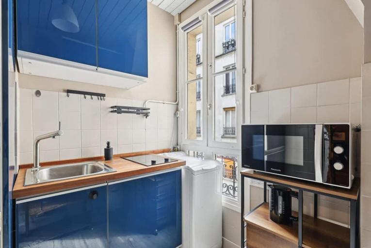 Private kitchenette 2, Warm Apartment - Montmartre - Mobility Lease, Paris