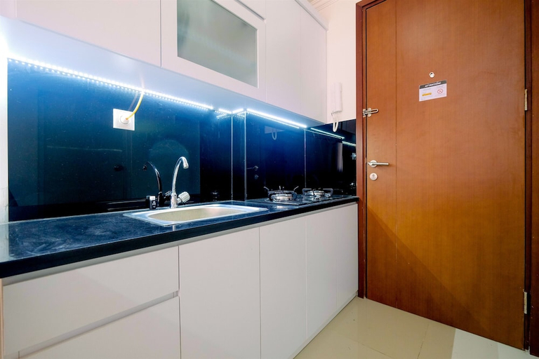 Bathroom 5, Modern And Simple Studio Signature Park Grande Apartment, Jakarta Timur
