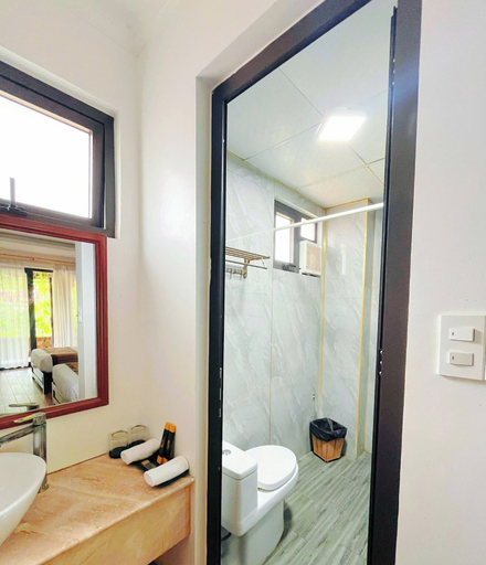 Bathroom 3, Doan Gia Resort Phong Nha, Bố Trạch