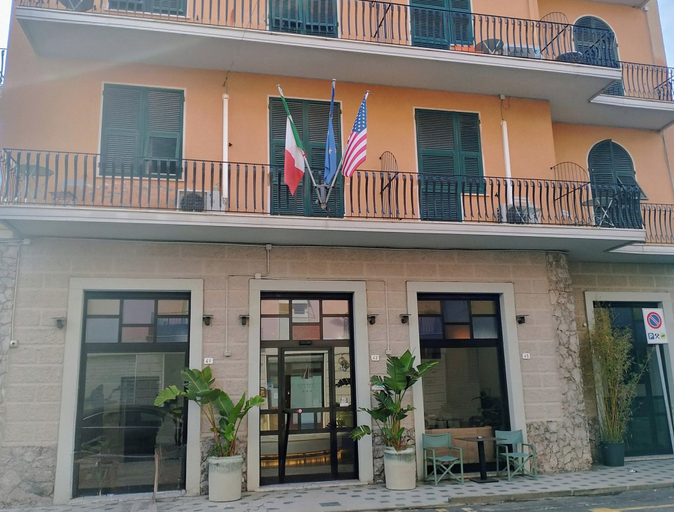 Exterior & Views 2, Hotel Le Grazie, La Spezia