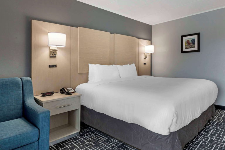 Bedroom 1, Comfort Inn Hyannis - Cape Cod, Barnstable