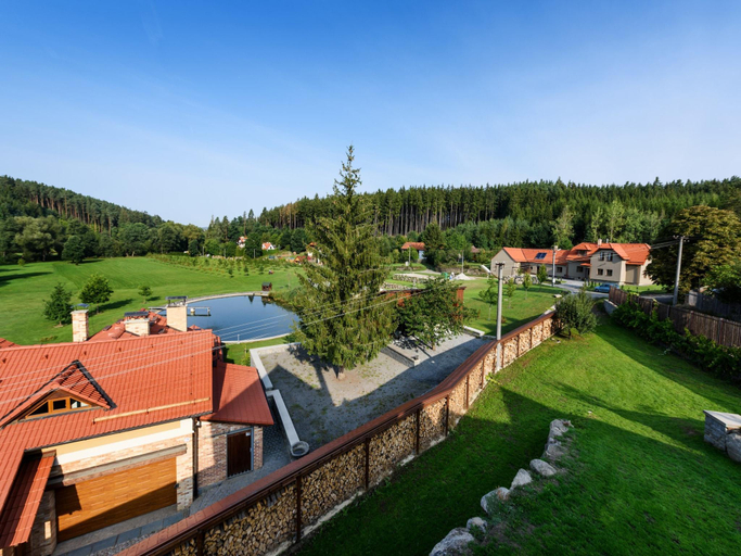 2, Villa in Varvazov near Ski Slopes, Písek