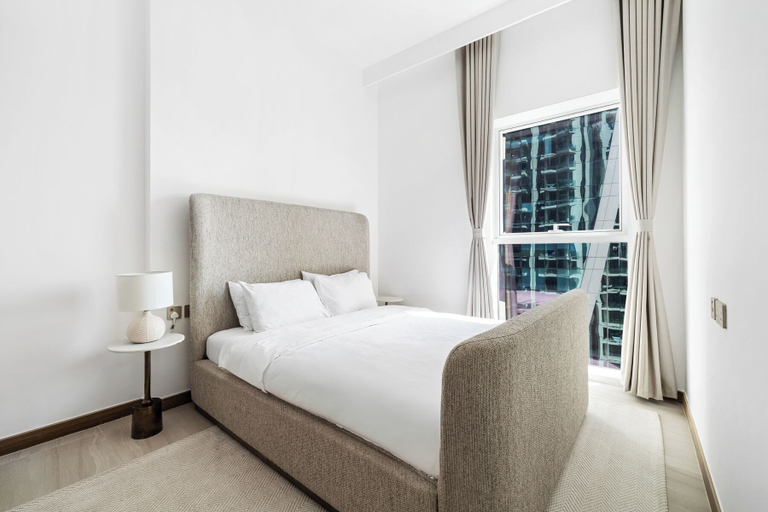 Room 3, Luxury Suite Canal Views Infinity Pool, Dubai