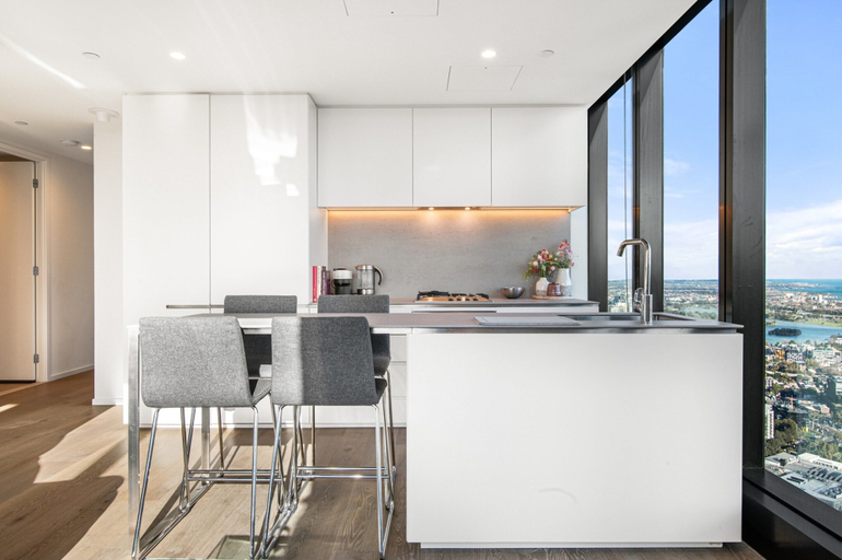 Private kitchen 2, Stylish City Apartment With Expanding City Views, Melbourne